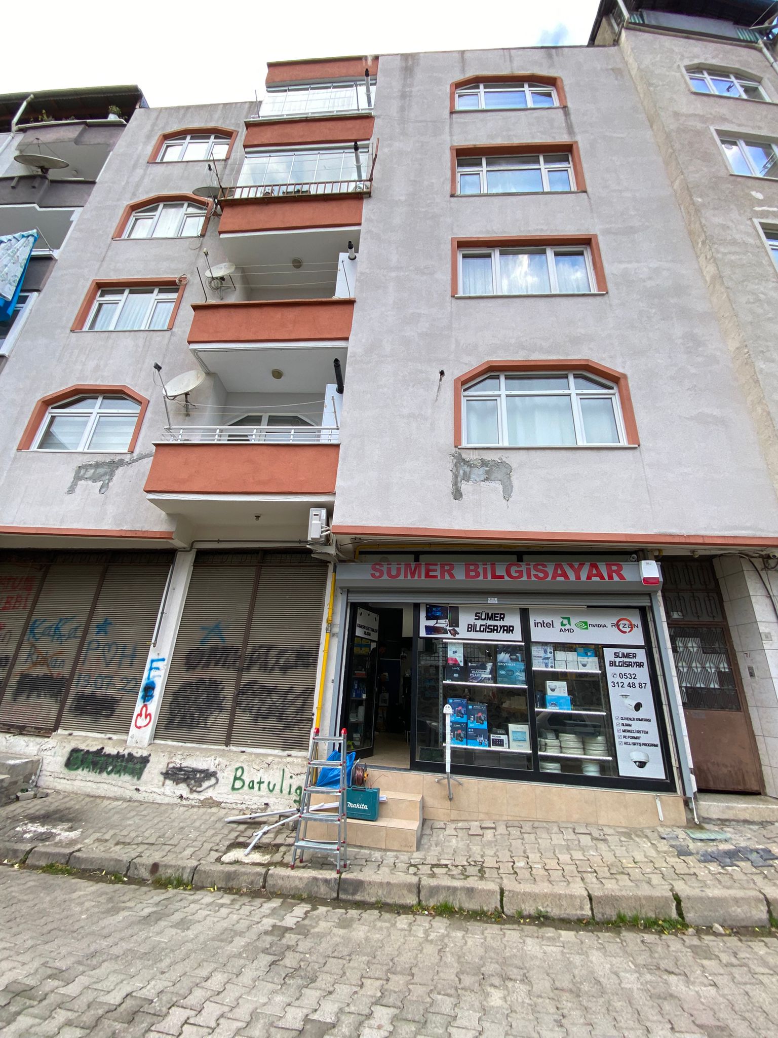 MABEL GAYRİMENKUL-SAĞLIK MESLEK LİSESİ KARŞISI FIRSAT DAİRE